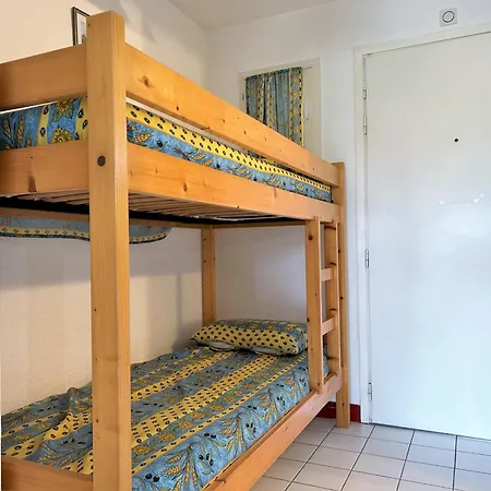 Au Lavandou - 4 Couchages, Climatisé, Balcon, Piscine, Parking Inclus - Fr-1-251-480 * Le Lavandou